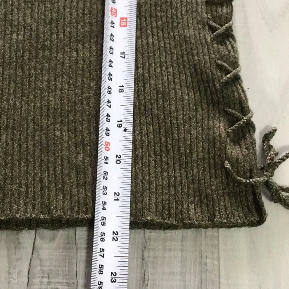 Olive Ribbed Sweater - Picture 5 of 5